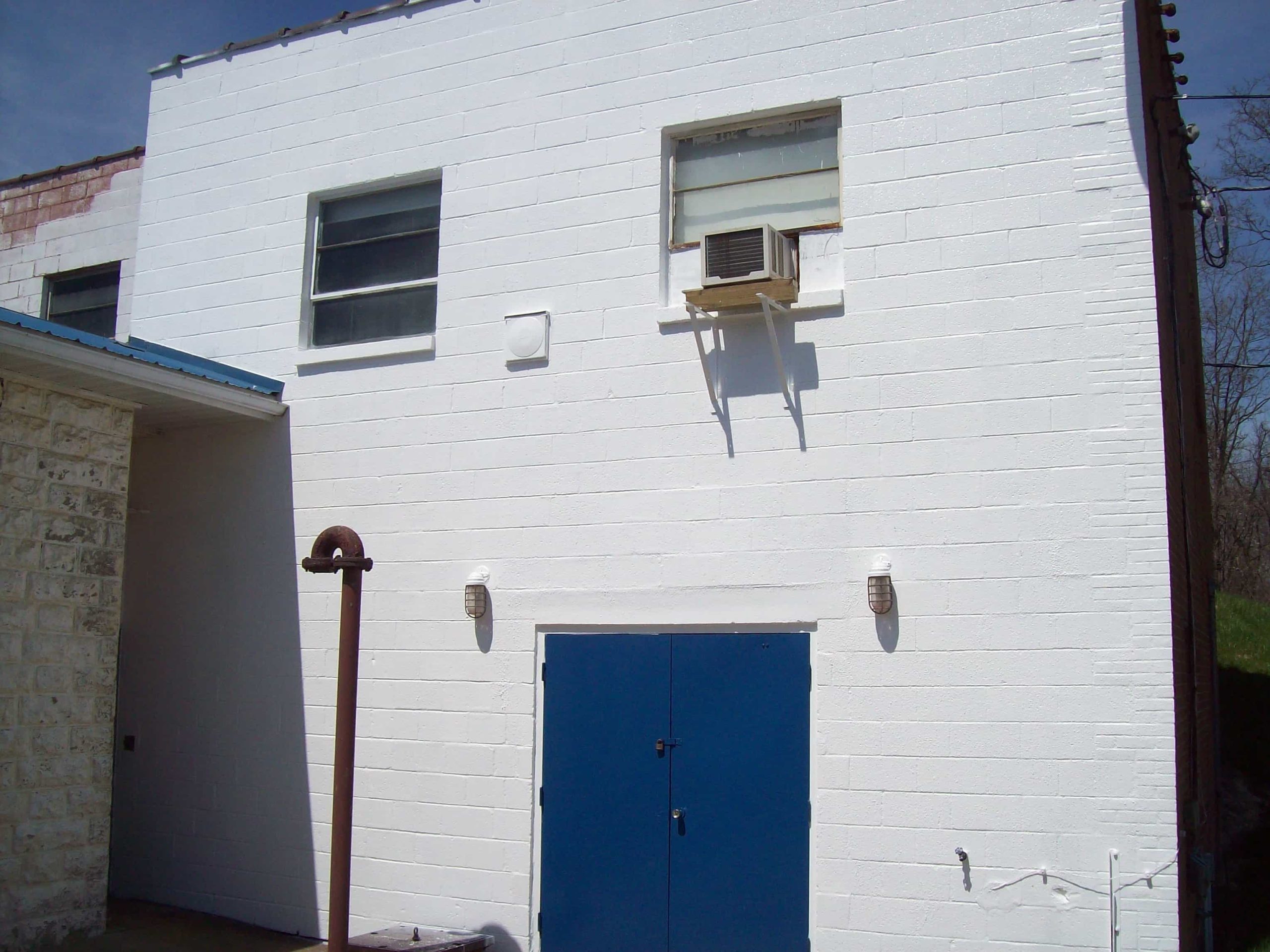 COMMERCIAL PROPERTY SPRAY-ON WALL RESTORATION