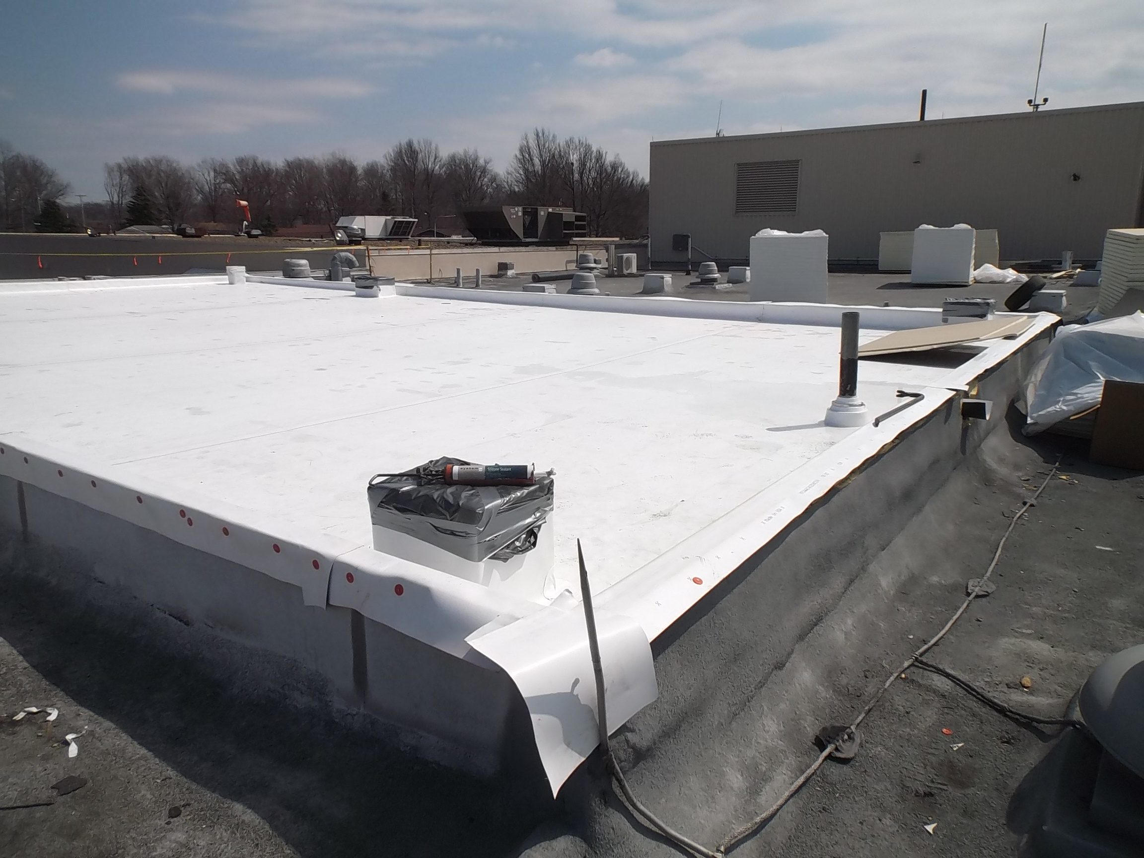 TPO DSCF9105 - Cleveland, Ohio | Commercial Roofing Contractor