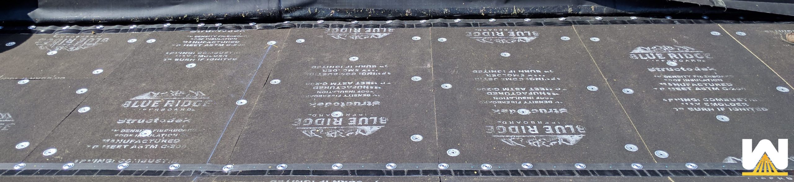 Roof Insulation EPS vs XPS [Infographic] Cleveland, Ohio Commercial Roofing Contractor